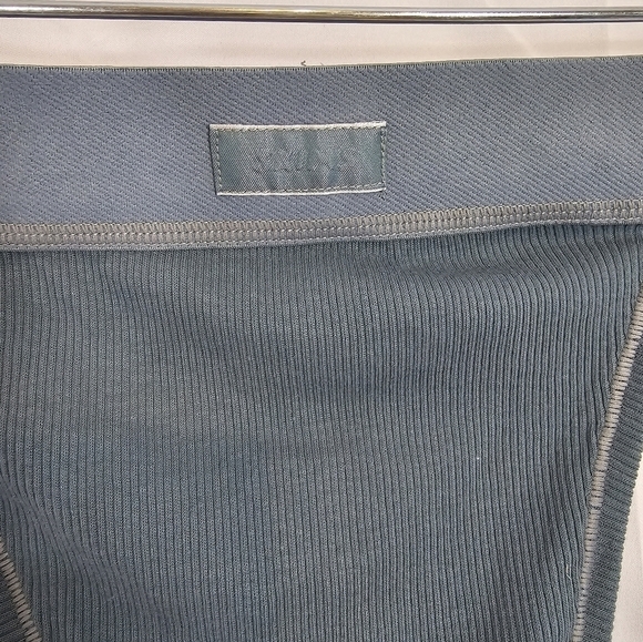 SKIMS Large Cotton Ribbed thong in Kyanite NWT high leg cut - Picture 2 of 5